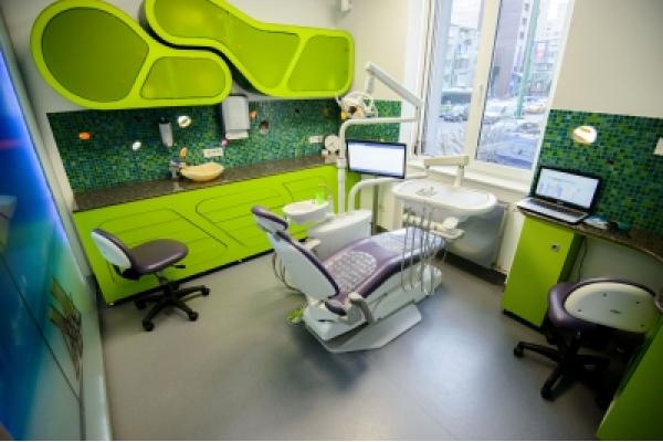 Dental West - Cabinet_dentar_modern_Dental_West.jpg