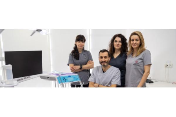 Clinica Dentara Victoria Pitesti - echipa-medicala-victoria-pitesti.jpg