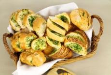 Chifle cu ierburi aromatice 