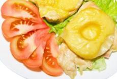 Piept de pui cu ananas