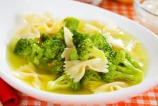 Supa de broccoli cu paste